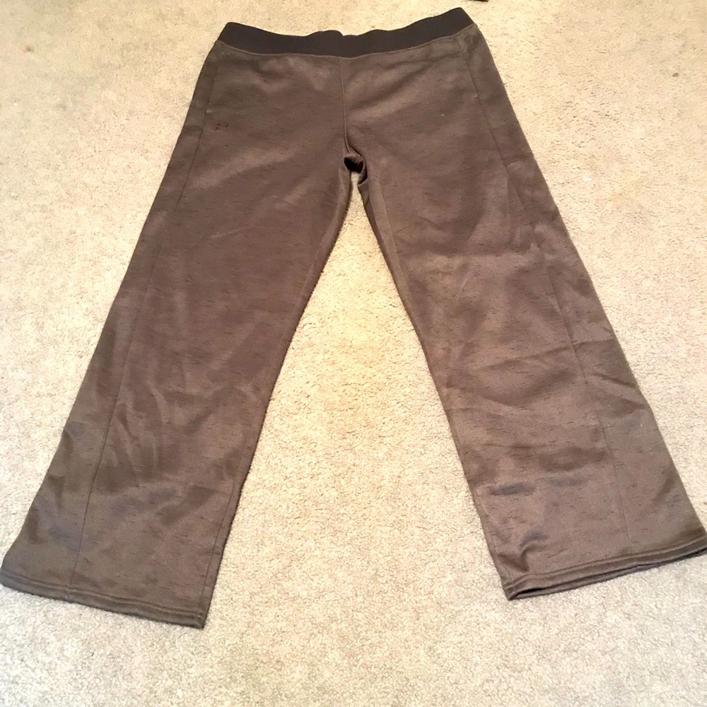 Women’s Under Armour sweat pants